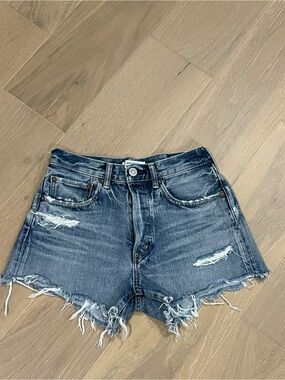 Moussy Vintage Distressed Frayed-Hem Denim Shorts - Blue